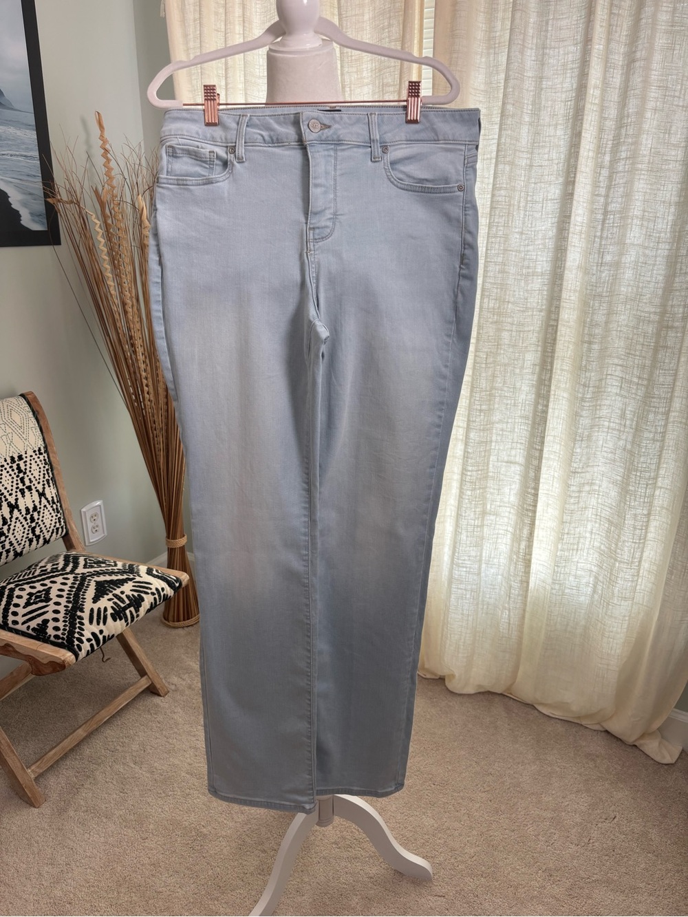 NYDJ Light Faded Blue Wash Women’s Straight Leg Jeans Size 10
